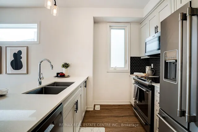 Additional image 9 of 575 Woodward Ave Unit 42