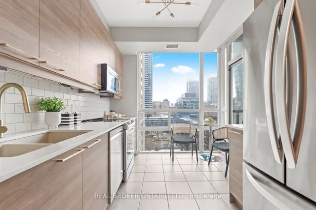 Additional image 10 of 88 Broadway Ave Unit 1206