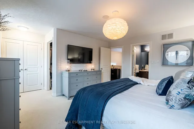 Additional image 21 of 1491 Plains Rd Unit 6