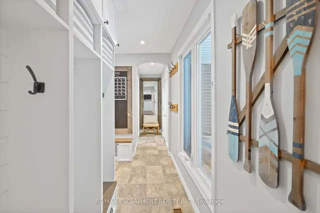 Additional image 16 of 344 Camelot Crt