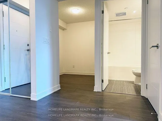 Additional image 7 of 525 Adelaide St Unit 728