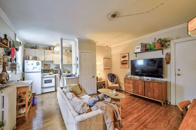 Additional image 10 of 557 Markham St