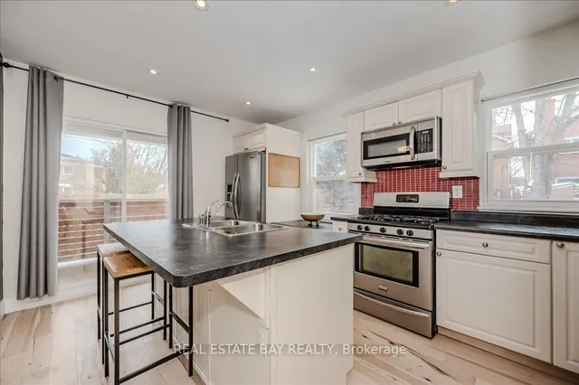 Additional image 9 of 60 Van Stassen Blvd