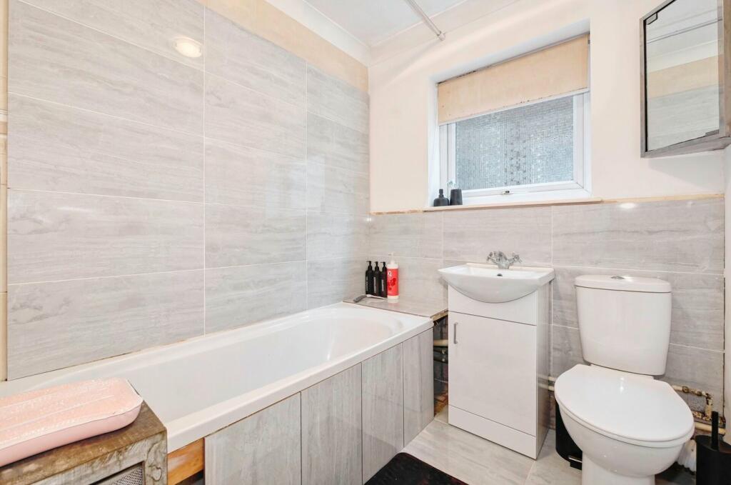 Additional image 6 of Summerfields Avenue, Hailsham, BN27