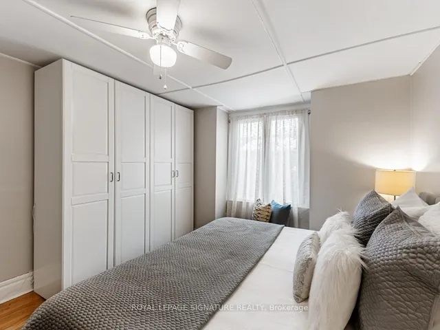 Additional image 27 of 41 Thyra Ave