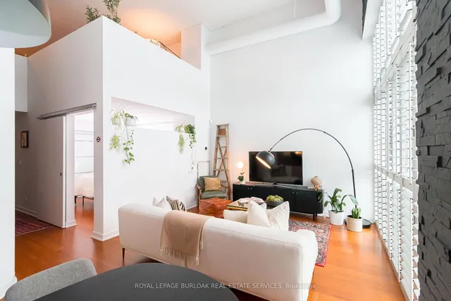 Additional image 18 of 2 Fieldway Rd Unit 105