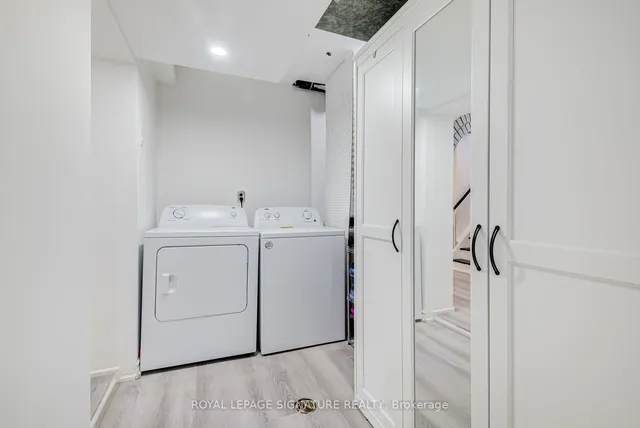 Additional image 36 of 40 Arleta Ave