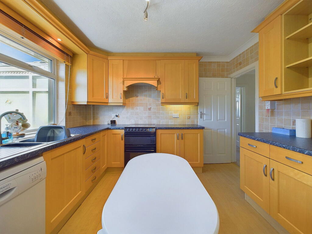 Additional image 5 of Glynde Avenue, Goring-by-Sea, Worthing, BN12
