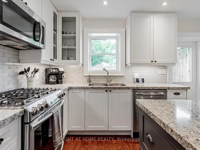 Additional image 14 of 98 Douglas Ave