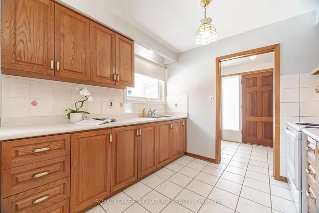 Additional image 18 of 7132 Codlin Ave