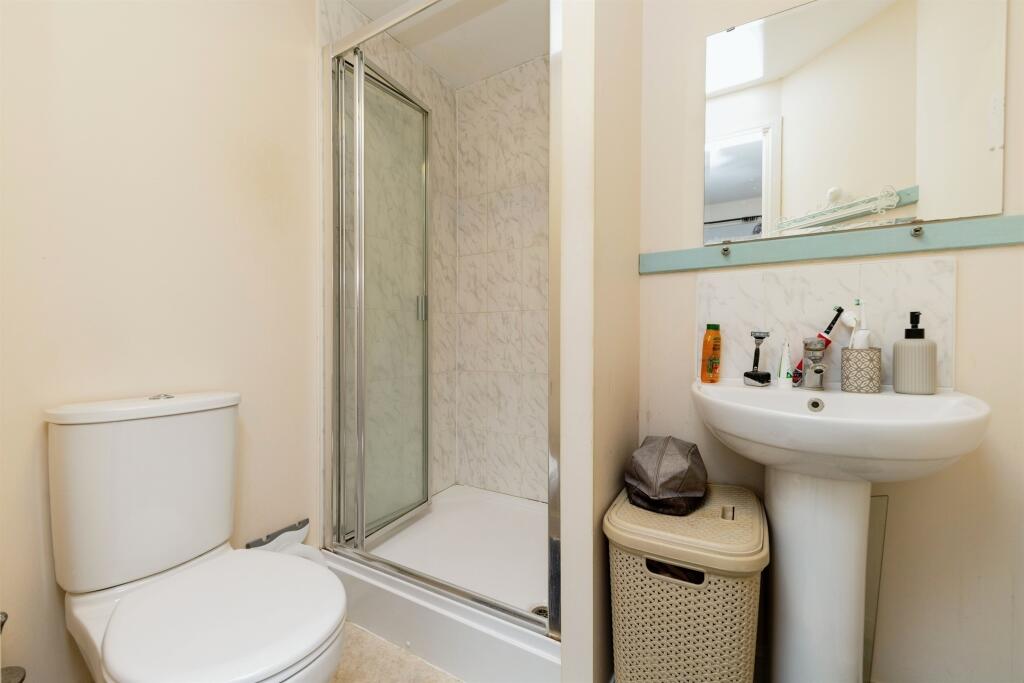 Additional image 5 of Sandpiper Close, Hatfield