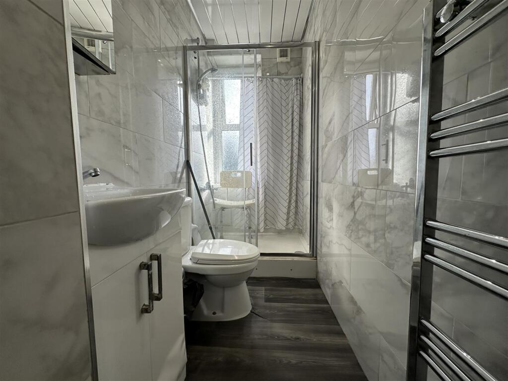 Additional image 15 of Selborne Grove, Keighley