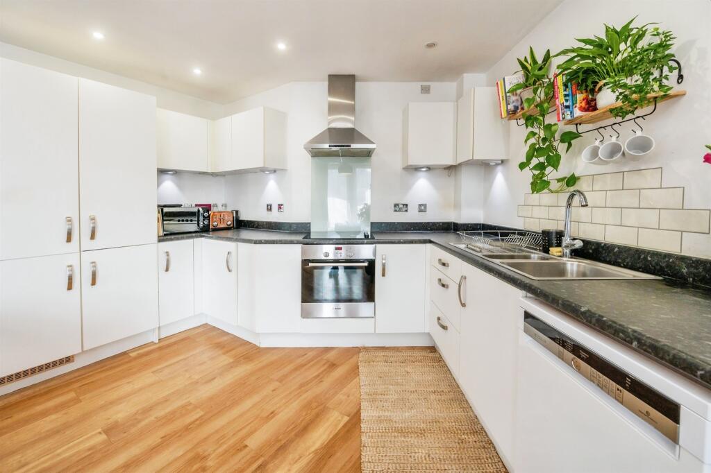 Additional image 5 of Bell Barn Road, Birmingham