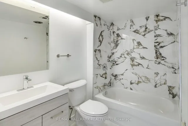 Additional image 12 of 11 Thorncliffe Park Dr Unit 406