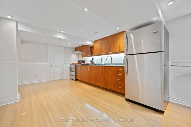 Additional image 29 of 39 Bentworth Ave