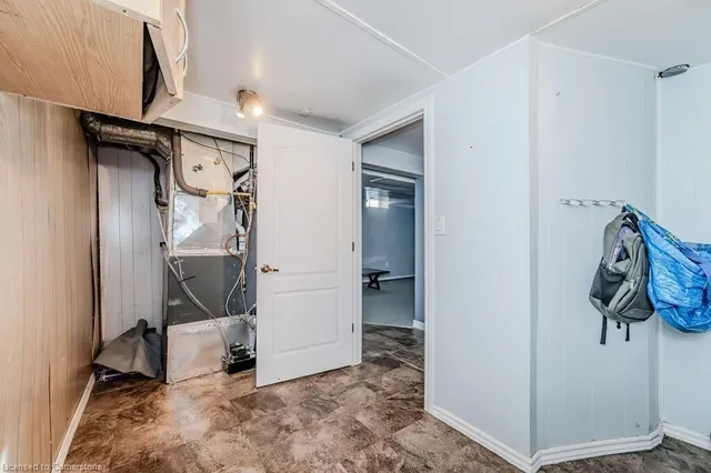 Additional image 35 of 96 Rossford Cres