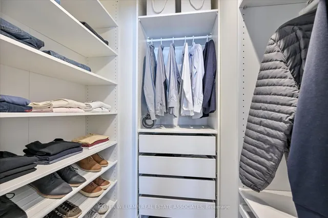 Additional image 21 of 1176 Duignan Cres