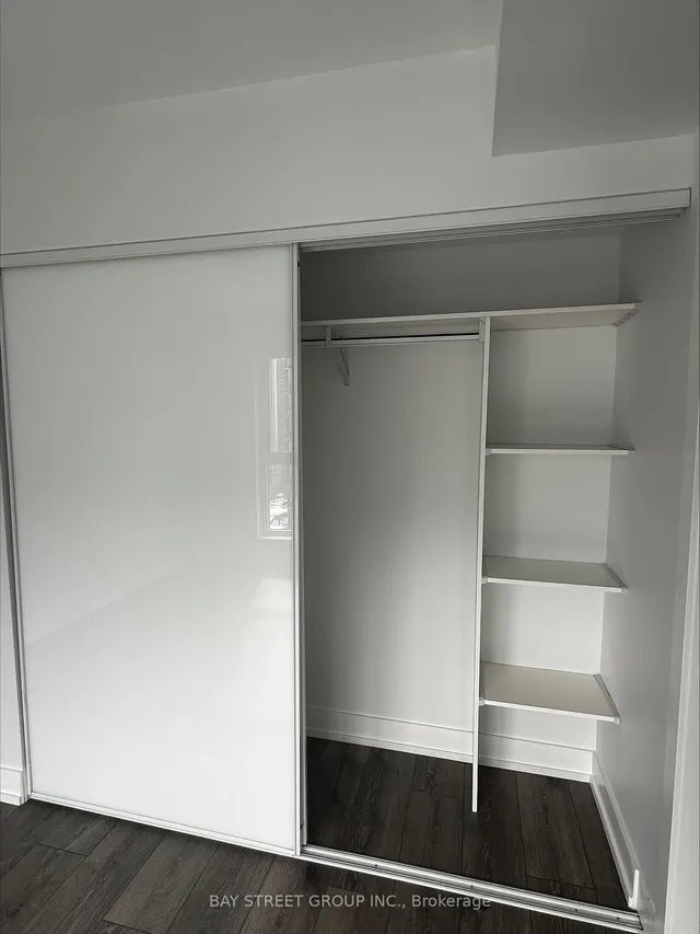 Additional image 23 of 585 Bloor St Unit 921