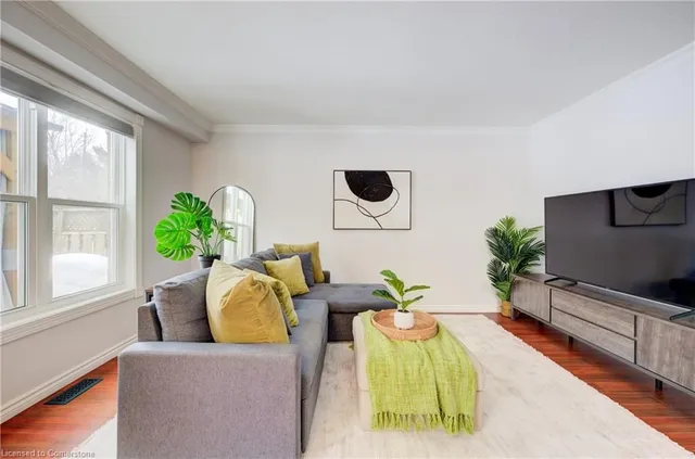 Additional image 32 of 266 Newbury Dr