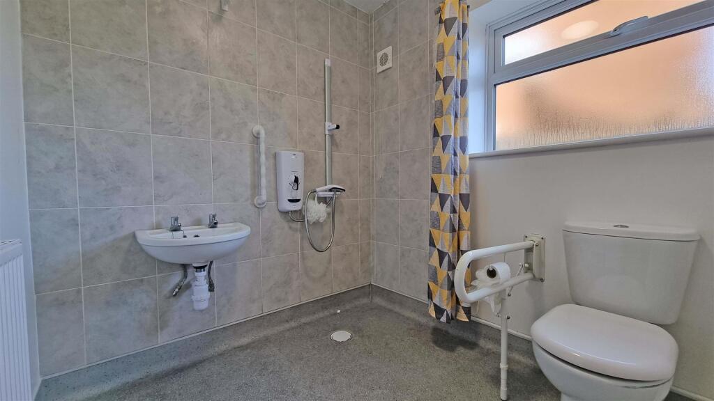 Additional image 4 of Simms Lane, Hollywood