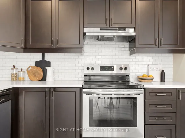 Additional image 19 of 308 Jean Landing