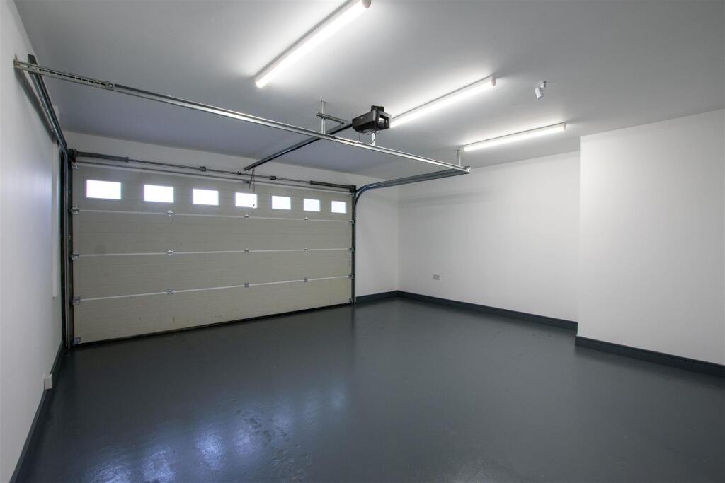 Additional image 43 of Rednal Road, Birmingham, B38