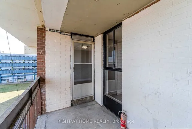 Additional image 26 of 4673 Jane St Unit 621