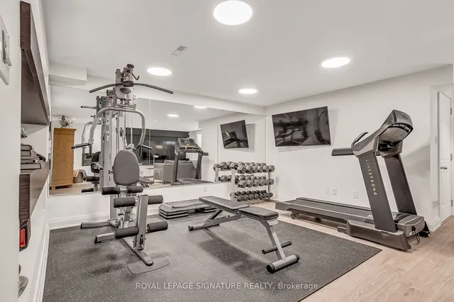 Additional image 33 of 32 Southlea Ave