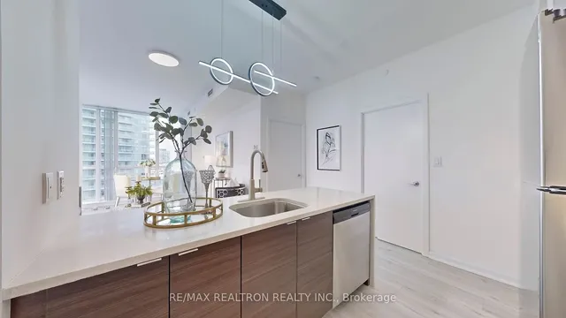 Additional image 20 of 62 Forest Manor Rd Unit 711