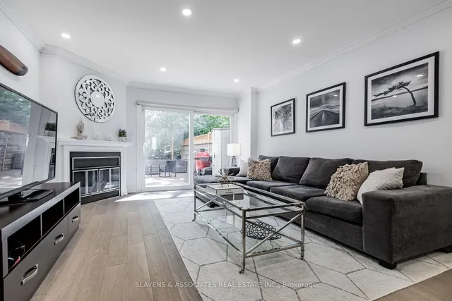 Additional image 5 of 1356 Bathurst St Unit 1