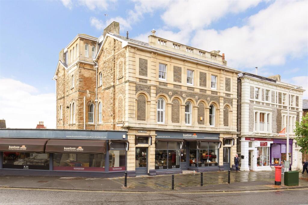 Additional image 9 of Overlooking the wonderful Hill Road, Clevedon