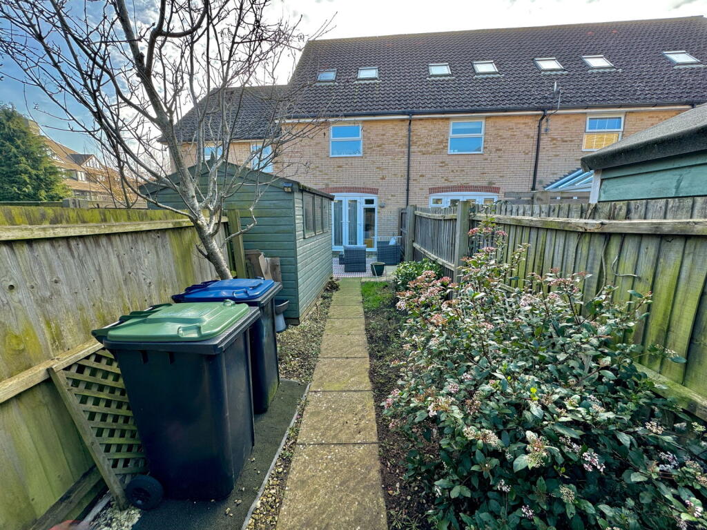 Additional image 22 of Dobede Way, Soham