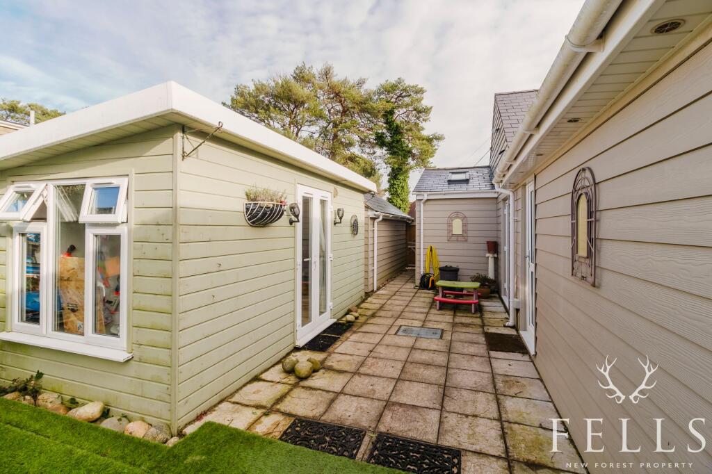 Additional image 23 of Braeside Road, St. Leonards, BH24