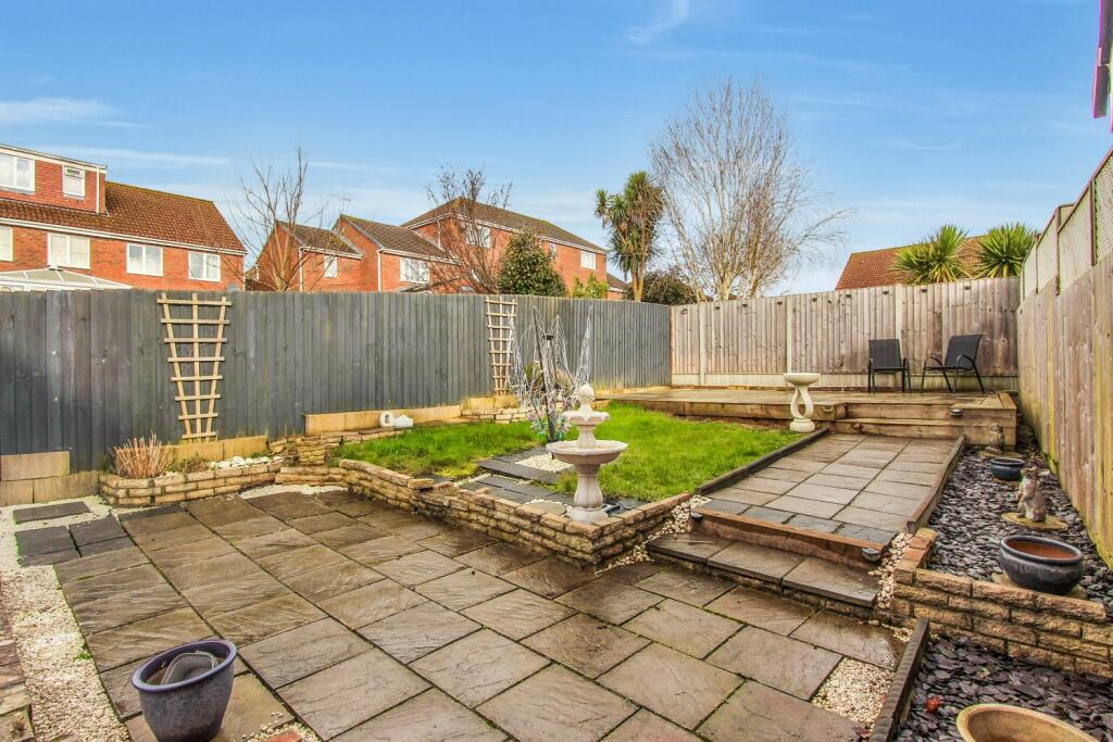 Additional image 16 of 57 College Green, Yeovil