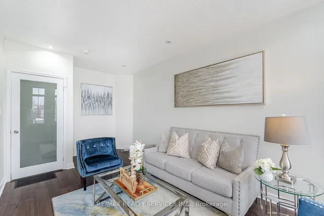 Additional image 18 of 46 Hollowgrove Blvd