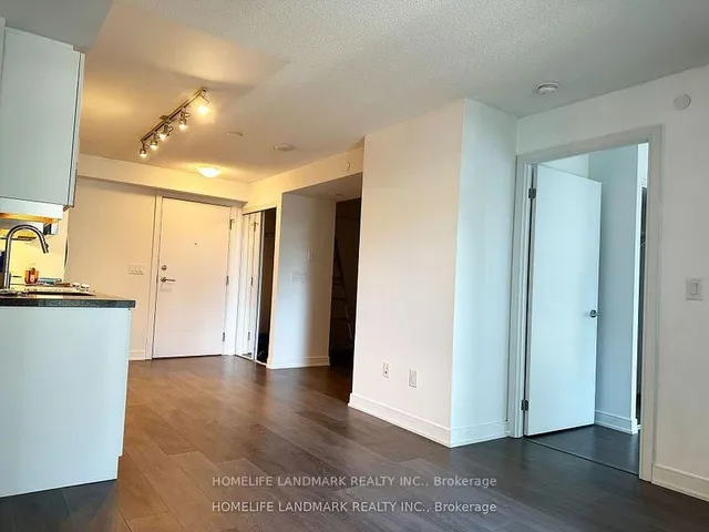 Additional image 6 of 525 Adelaide St Unit 728