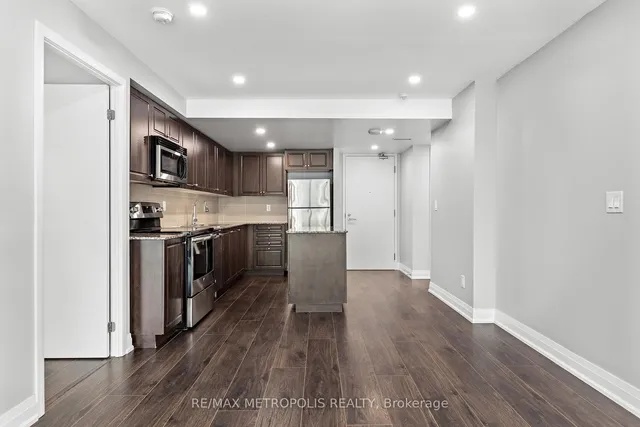 Additional image 14 of 209 Fort York Blvd Unit 678