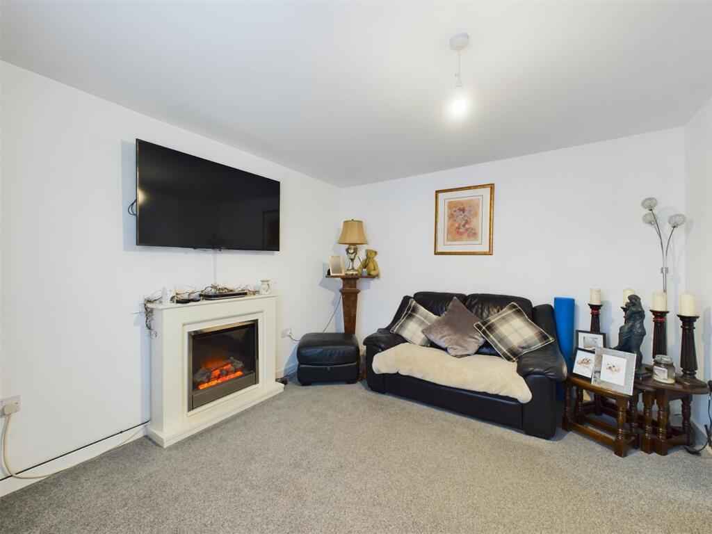 Additional image 5 of Ffordd Cadfan, Bridgend