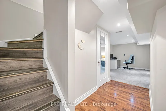 Additional image 21 of 280 Alexander Cres