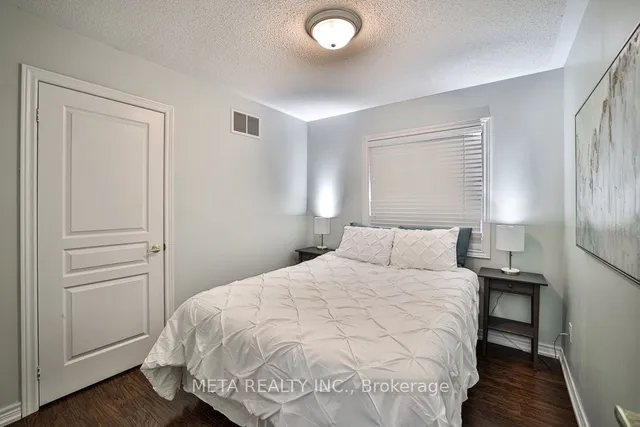 Additional image 31 of 4597 Centretown Way