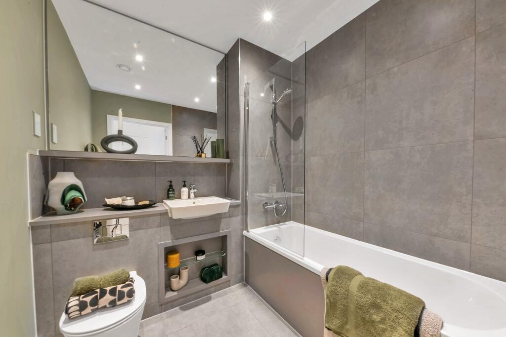 Additional image 8 of Newmarket Road, Cambridge, CB5