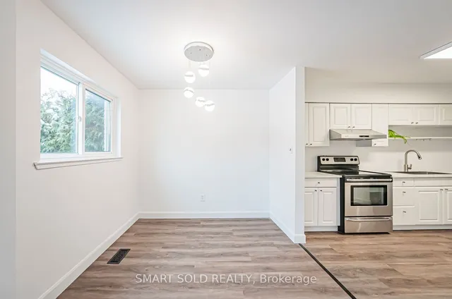 Additional image 14 of 25 Esterbrooke Ave Unit 113