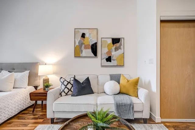 Additional image 9 of 1005 King St Unit 141