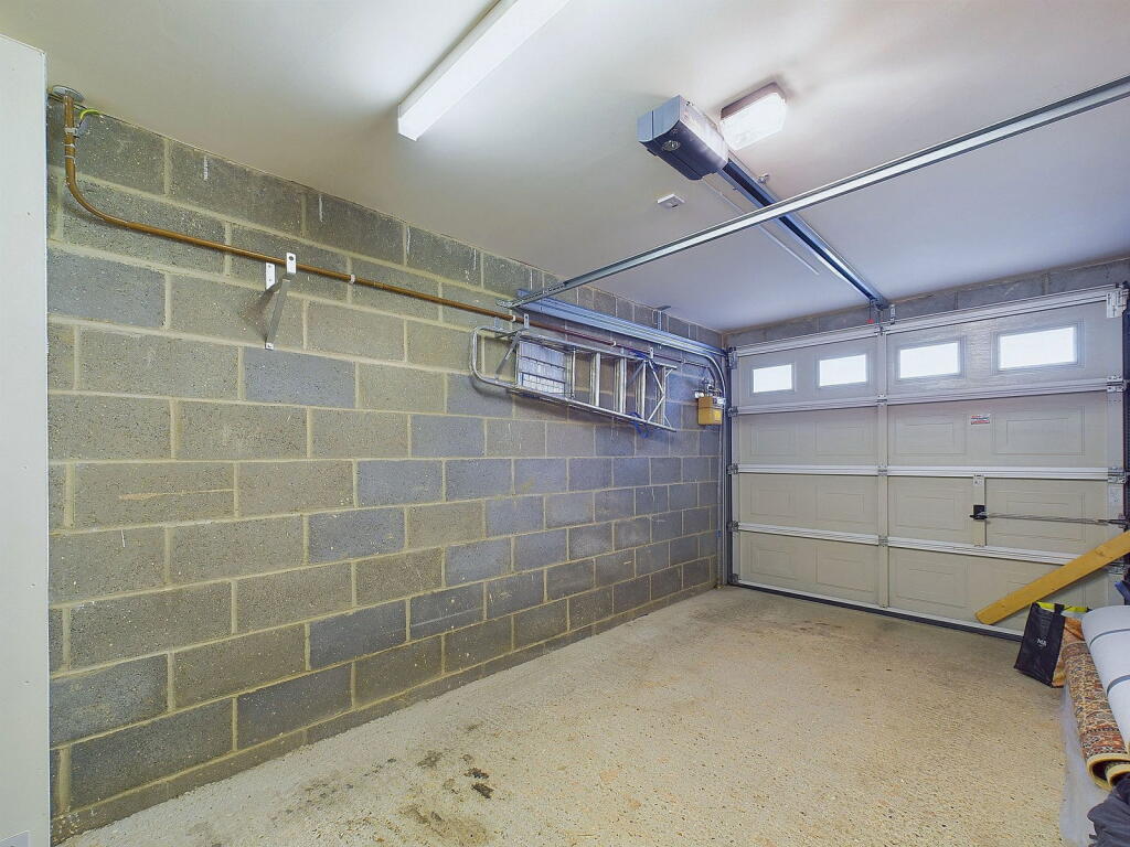 Additional image 15 of Amelia Crescent, Worthing BN11 4EB