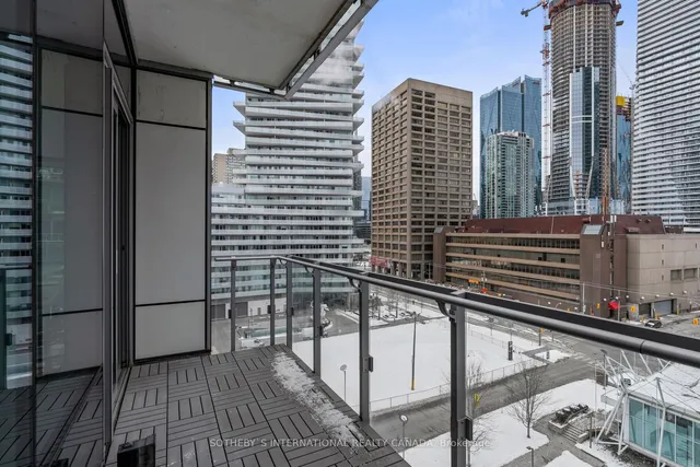Additional image 23 of 39 Queens Quay Unit 803