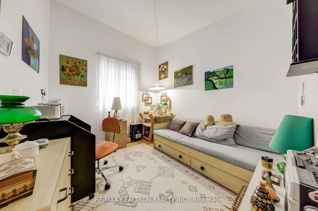 Additional image 28 of 70 Castlebury Cres Unit 9