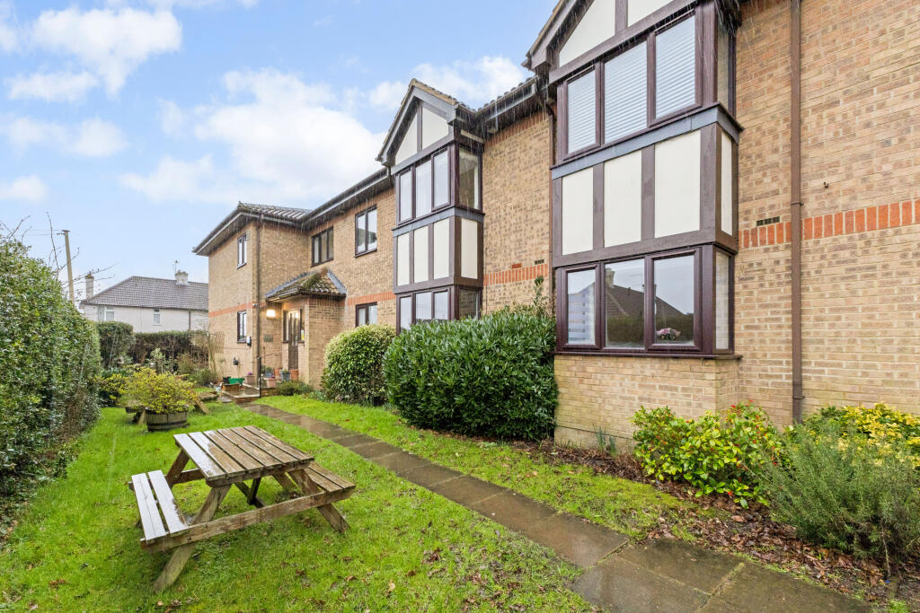 Additional image 10 of Robin Court, Harpenden, AL5