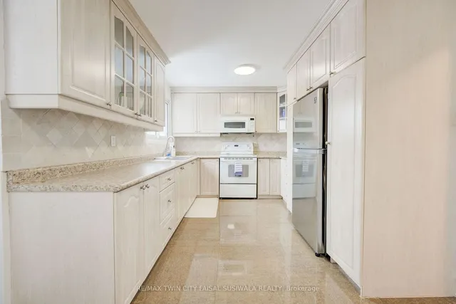 Additional image 9 of 55 McCallum Crt