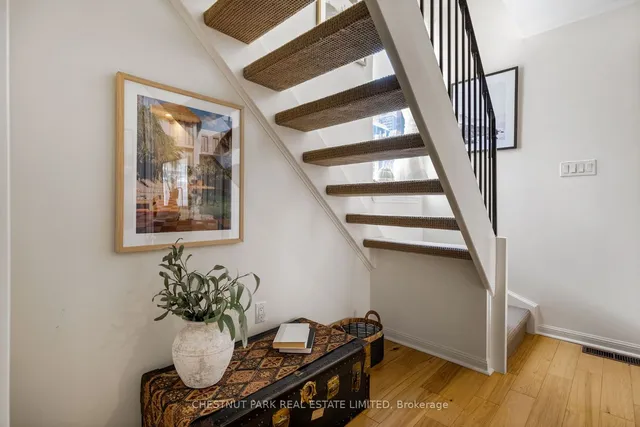 Additional image 19 of 70 Shaftesbury Ave Unit TH 11