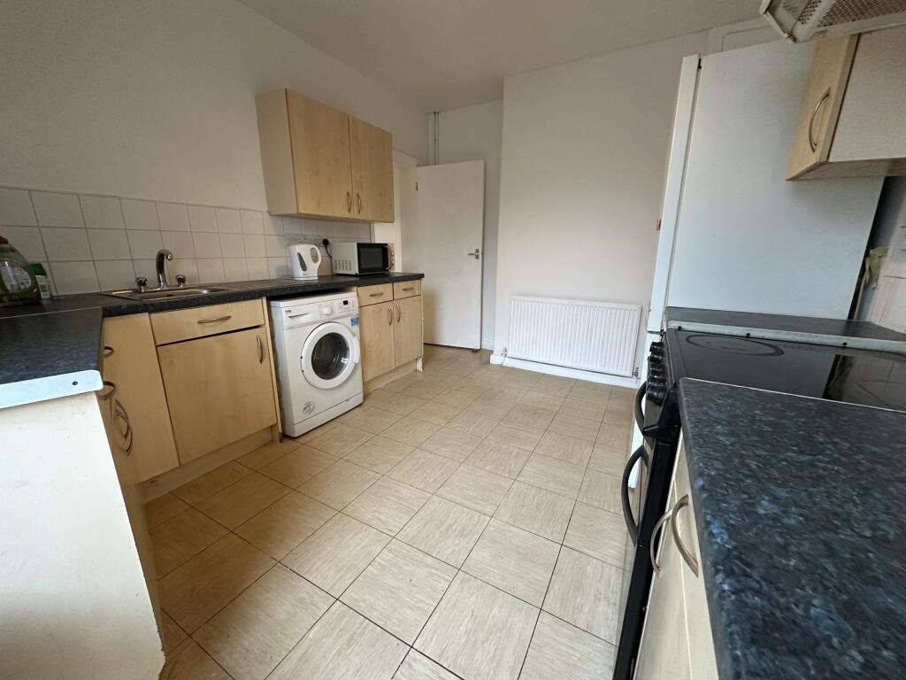 Additional image 13 of Earle Street, Yeovil, Somerset, BA20 1JW